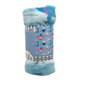 n w‎ t Hello Kitty Blanket Cinnamoroll Blanket Silk Touch Throw Blanket.       G